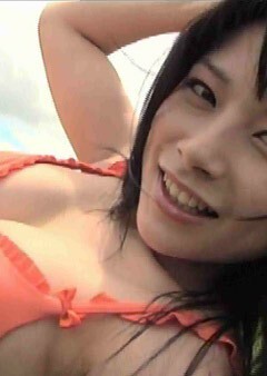 春野恵 ｢この巨乳の子はいったいだれなんでしょうねぇ。｣